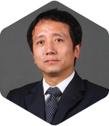 经济学家、商务部国际贸易经济合作研究院研究员，中国宏观经济学会理事，中国国土经济学会理事